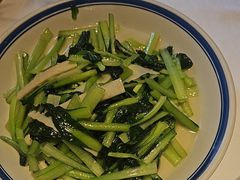 -八府香鸭·啫啫煲(华山路店)