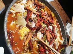 -山城外·非遗酸菜鱼(财富中心店)