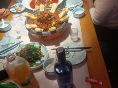 -大胡同天津菜·海肠捞饭·津门皮皮虾锅贴一绝(西姜井店)