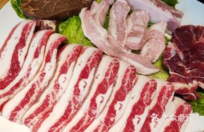 Six-Meat Platter