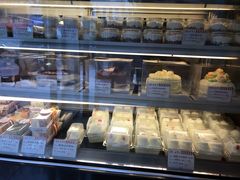 -红宝石·鲜奶小方·海派西点房(丰庄店)