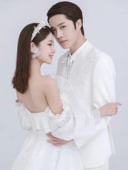 点击看大图 -挪娅婚纱摄影皇家会所