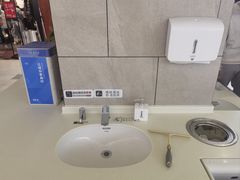 -胖东来生活广场(健康路店)