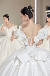 点击看大图 -Renee芮亦婚纱
