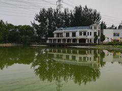 -蓝地时尚庄园(北京清河营地铁站店)