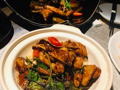 -穹六人间 people 6(岳阳路店)