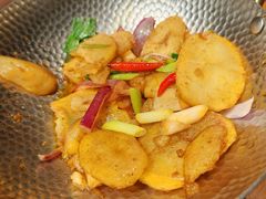 -隔壁老王·家常云南菜(花巷店)