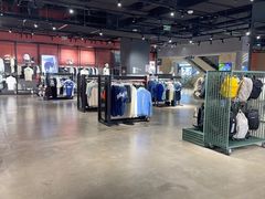 -adidas(滔搏朝阳大悦城店)