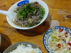 -杨三娘跷脚牛肉(羊子山西路店)