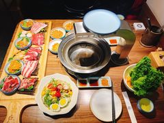 -明洞阿姨·韩式酱蟹烤肉·创意料理(三元桥店)