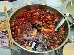 -余家庄肥肠鱼地方汤锅(银杏大道店)