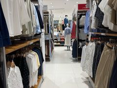 -优衣库(上海金桥国际商业广场店)