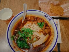 -鹤江桥·红油牛肉粉(SKP店)