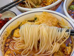 -弘束束柳州深巷螺蛳粉(珠江路店)