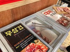 -江南猪肉商会无限续吃(弘大店)