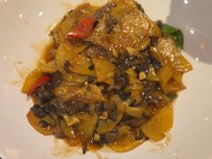 鲜榛蘑土豆片-那家老院子东北菜·饺子·小鸡炖蘑菇(艳华街店)