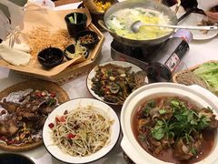 -丁里羊肉小镇(天鹅湖总店)