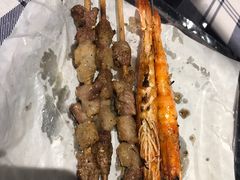 烤羊肉串-马路牙子地桌烤肉(工体店)
