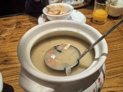 -泉畔人家·老济南经典鲁菜(大明湖店)