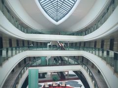 -上海滴水湖皇冠假日酒店