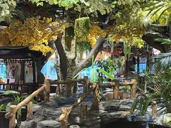 -城墙拐拐火锅(三峡广场黑金冠店)