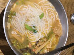 -四碗螺蛳粉(北大路店)