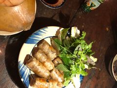 -Cuc Gach Quan Restaurant