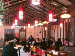 大堂-大胡同天津菜·海肠捞饭·津门皮皮虾锅贴一绝(西姜井店)