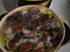 砂锅牛杂碎-二哥特色砂锅