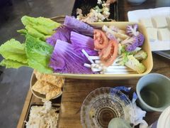 -花菇朵·云山雀 ll 野生菌锅·野果酸汤·精品滇菜(万柳店)