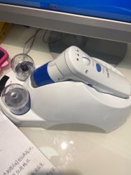 -LESSMORE科技头皮理容中心