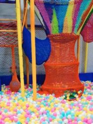 -蹦贝运动中心·蹦床·攀岩·闯关(龙岗店)