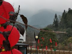 -三百山服务区-停车场