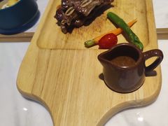 -窗外西餐厅(普罗理想国店)