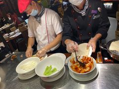 -四海一家自助餐(益田假日广场店)