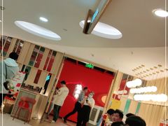 等位区-温禾牛·和牛寿喜烧自助火锅(恒基名人店)