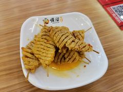 麻辣串串-顺溜·手工刀削面·黑金店(铜锣湾店)