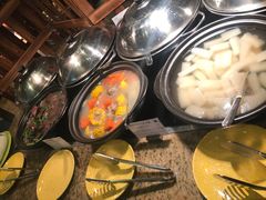 -华邑酒店·鲜艳全日自助餐厅