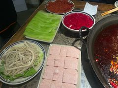 -六公里老火锅(总店)