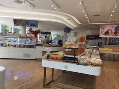 面包甜点陈列柜-小嘟来烘焙店
