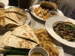 AB芝士牛肉汉堡-about(丹霞庄店)