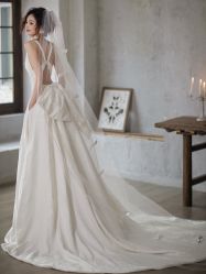 -艾米丽婚纱礼服