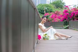 -现代经典婚纱摄影
