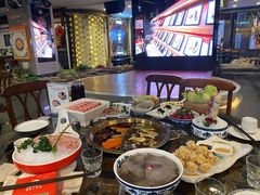 -小天鹅火锅·一线江景洪鼎旗舰店(洪崖洞店)
