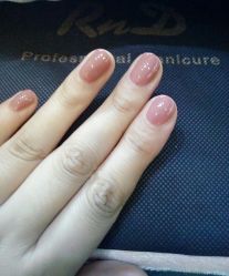 -RnD瑷缇专业美甲美睫