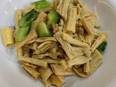 素烧腐竹-清风园肘子馆(万家大激店)