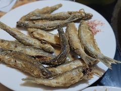 炸小鱼-姥家大锅台水库渔家