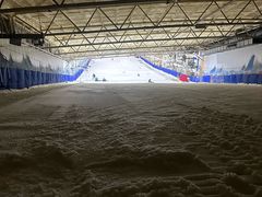 -乔波室内滑雪场