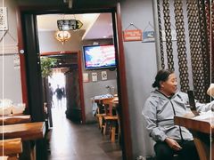 -万记麻辣烫国展总店