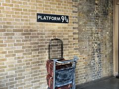 -九又四分之三站台